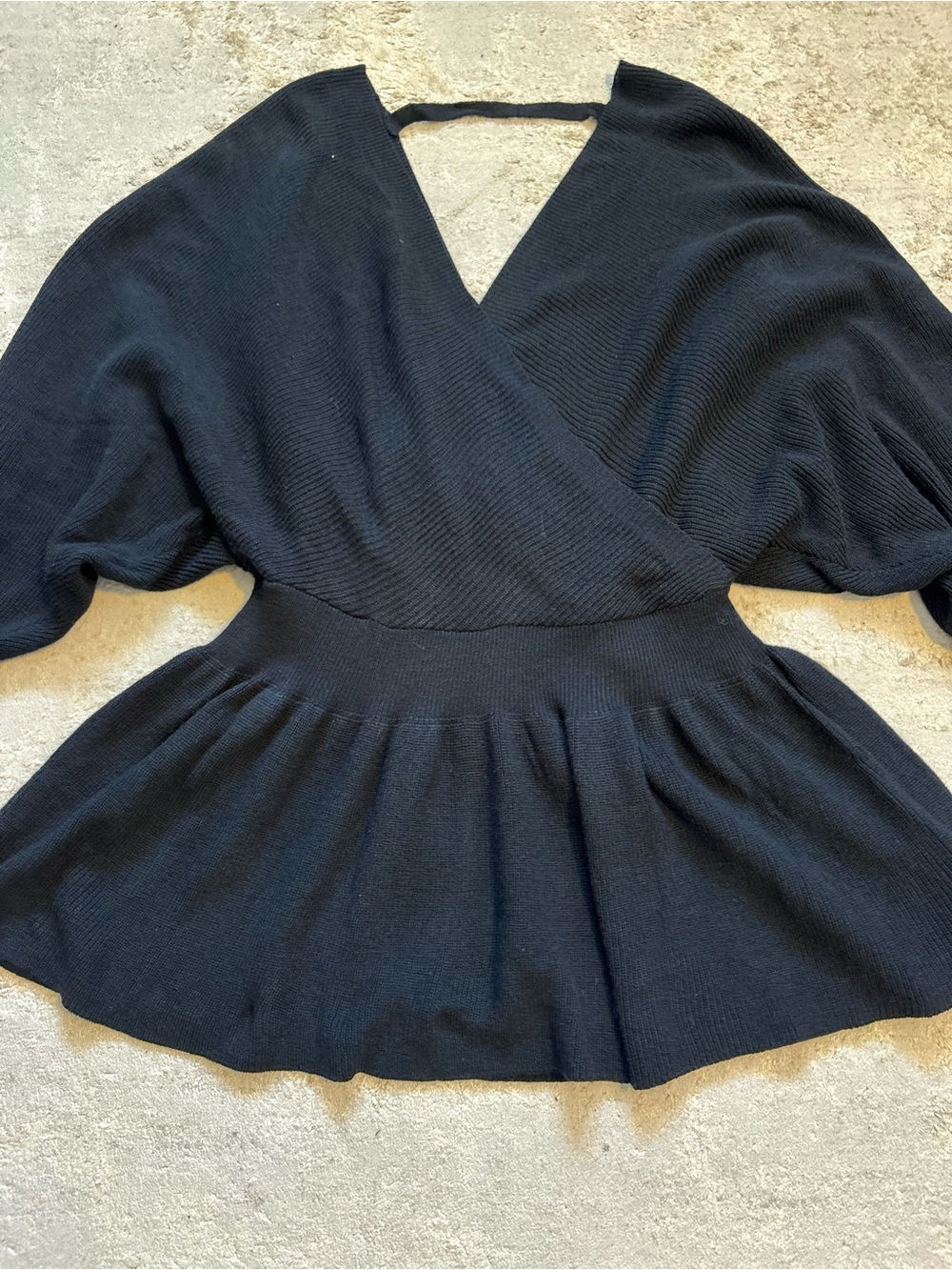 BloomChic Black Ribbed Knit Peplum Dolman Sleeve Crossover Sweater Size 14/16 - Picture 3 of 11